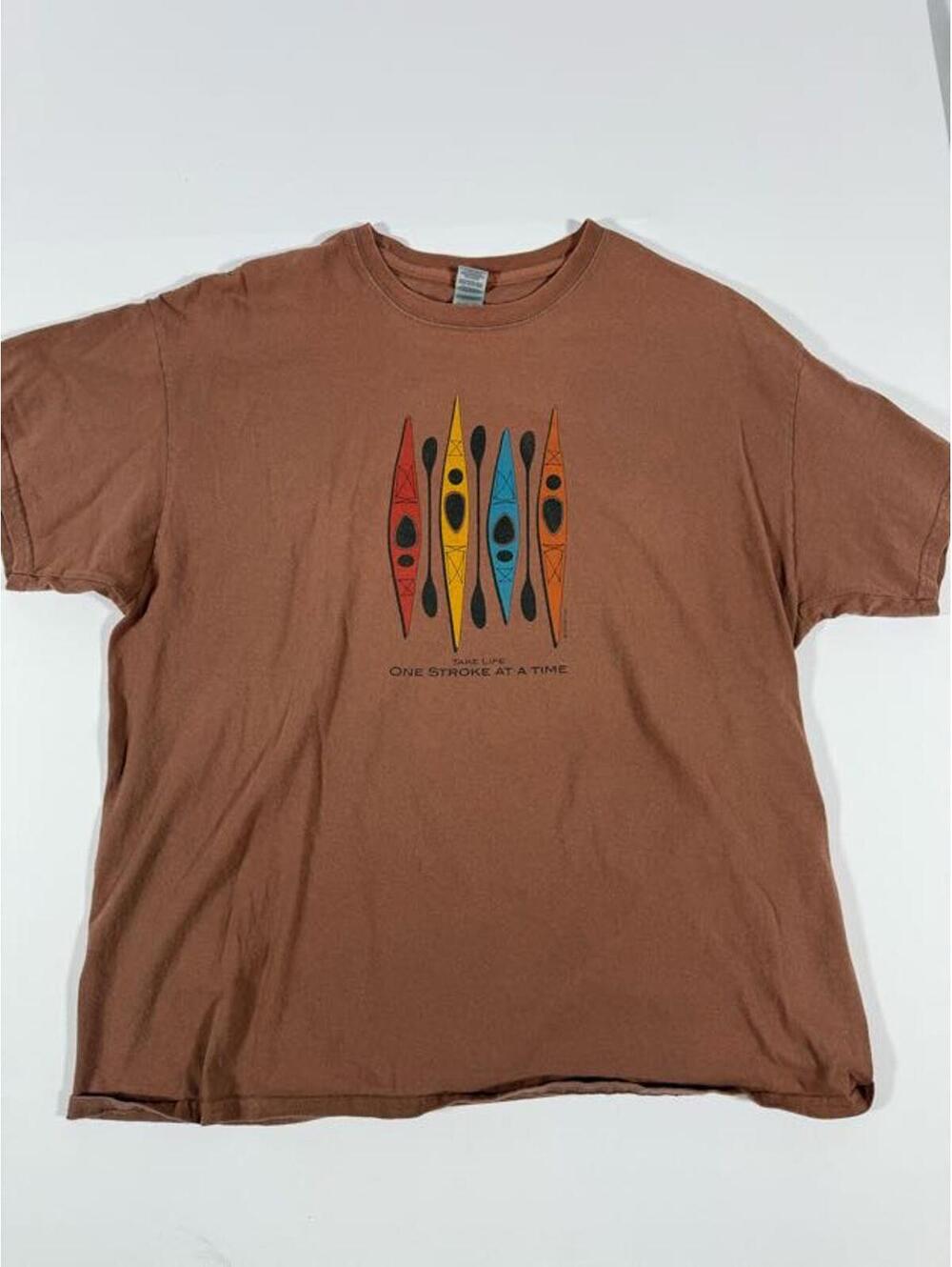 Gildan Ultra Cotton Brown T-Shirt with Kayak Graphic XL